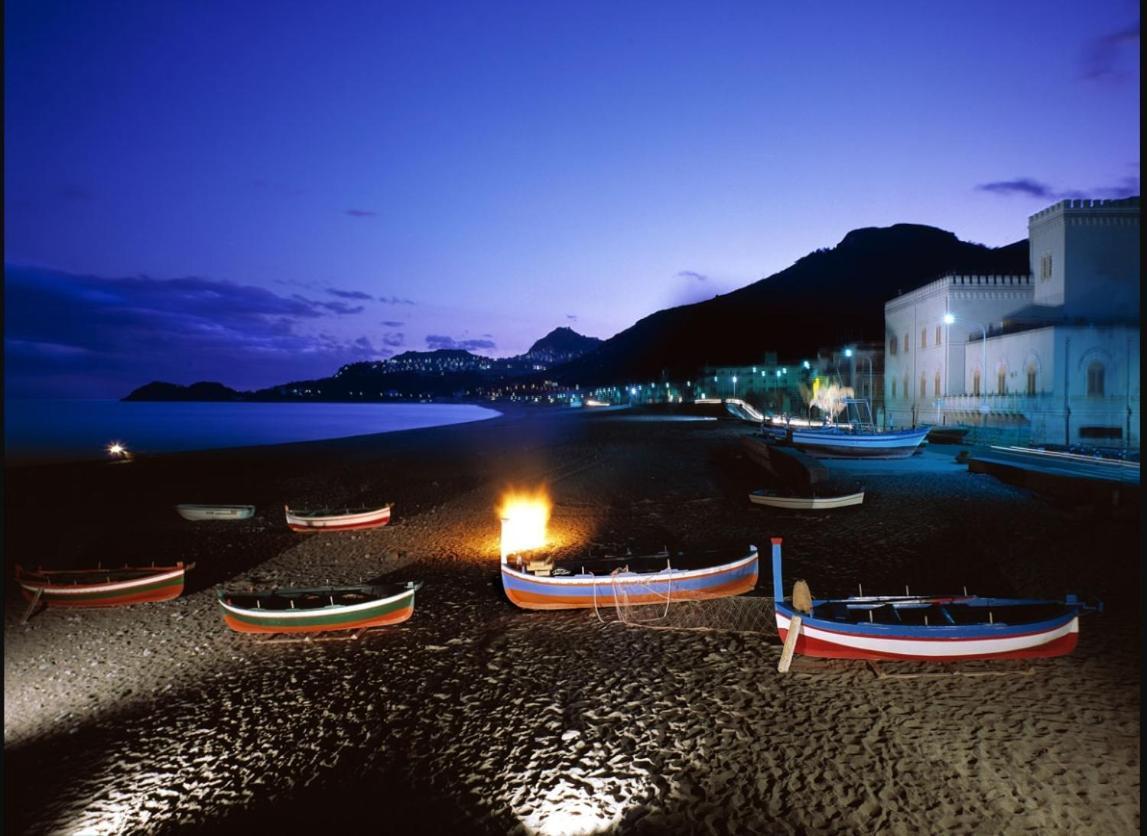 Seafront Apartments Garden House Taormina Bagian luar foto